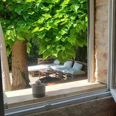 Havre De Paix Avec Jacuzzi & Sauna Holiday home Avignon