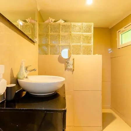 Holiday home Havre De Paix Avec Jacuzzi & Sauna Avignon